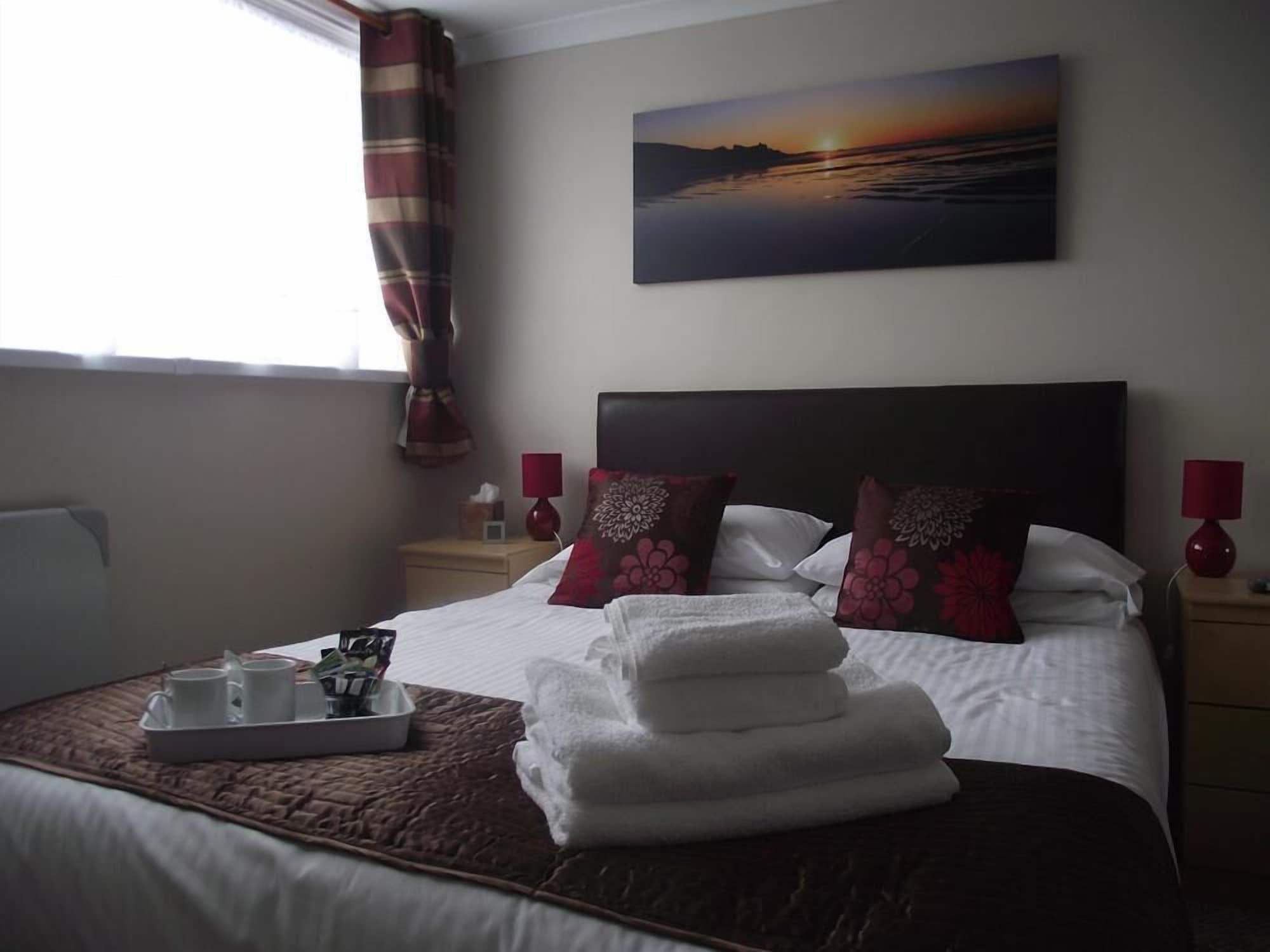 Trevarrian Lodge New Quay Exterior foto