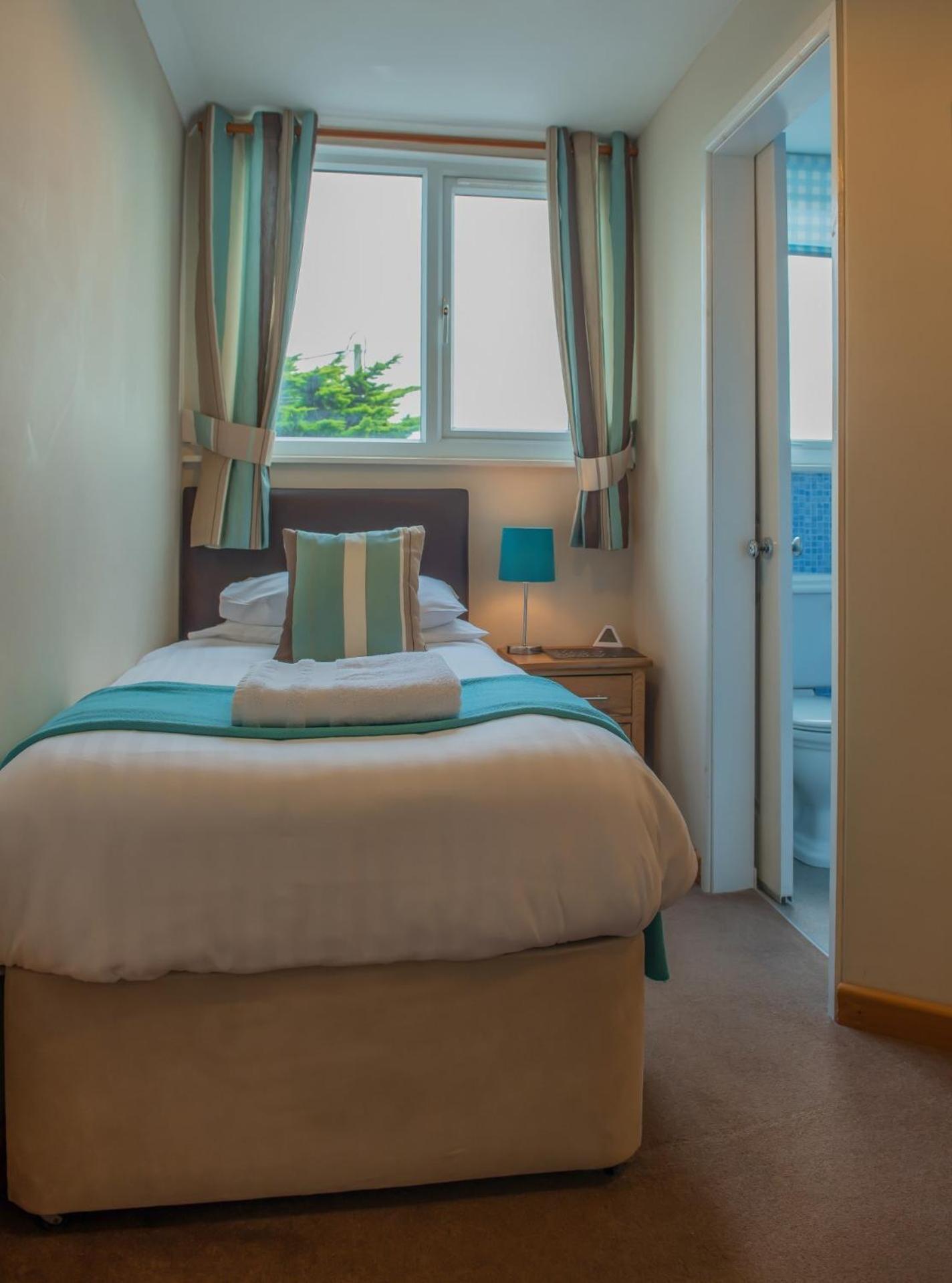 Trevarrian Lodge New Quay Exterior foto